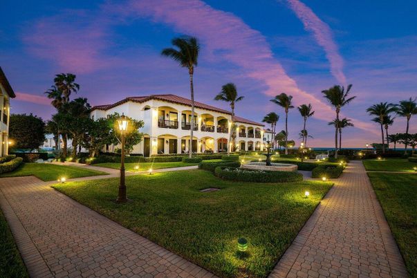 Backyard, Exterior, Facade, Mediterranean