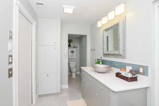 Bathroom, Interior