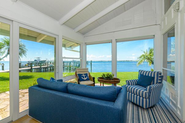 Interior, Living room, Sun Room, Water