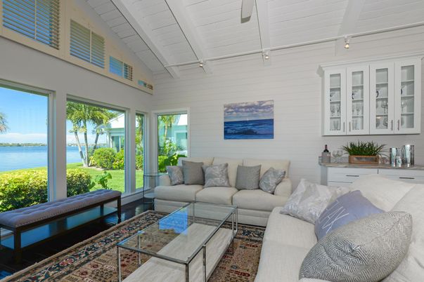 Interior, Living room, Water