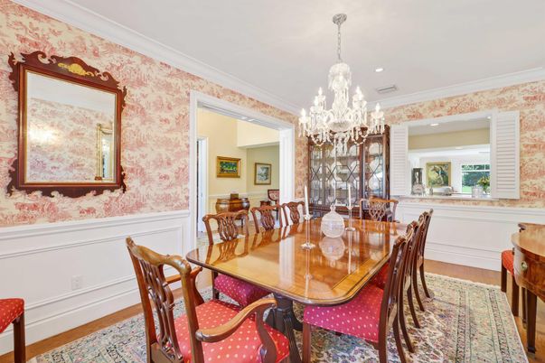 Chandelier, Dining room, Interior, Recessed Lighting, Wood Texture Flooring