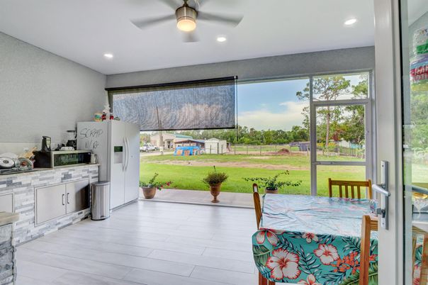 Dining room, Interior, Kitchen, Recessed Lighting, Wood Texture Flooring