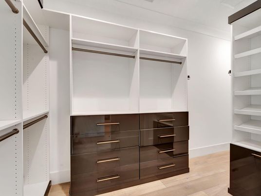 Interior, Walk-in Closets, Wood Texture Flooring