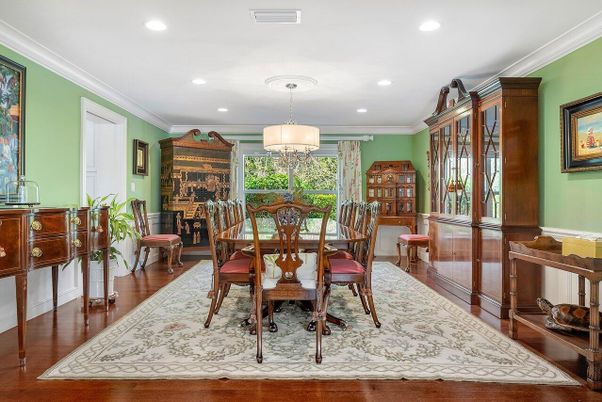 Chandelier, Dining room, Interior, Recessed Lighting, Wood Texture Flooring