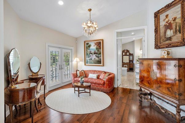 Chandelier, Interior, Living room, Recessed Lighting, Wood Texture Flooring