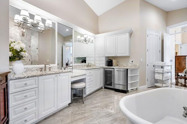 Bathroom, Dual Sink Vanities, Free Standing Baths, Interior, Recessed Lighting