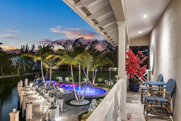 Exterior, Pool, Water