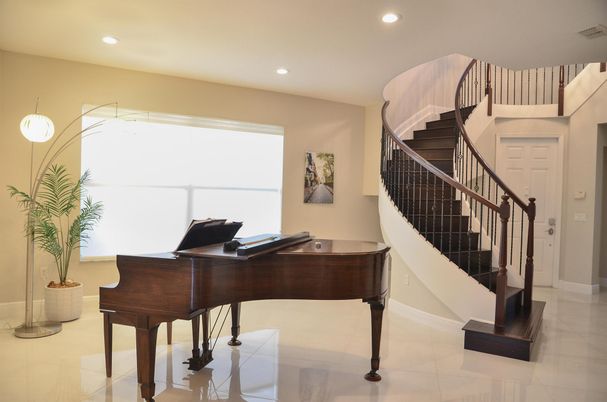 Interior, Piano, Recessed Lighting
