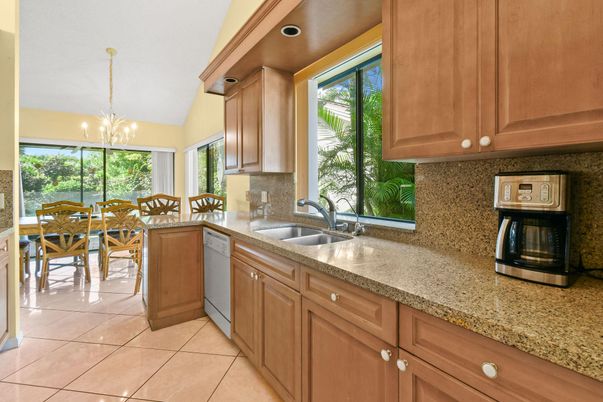 Dining room, Interior, Kitchen, Pendant Lights