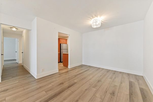 Empty room, Interior, Kitchen, Wood Texture Flooring