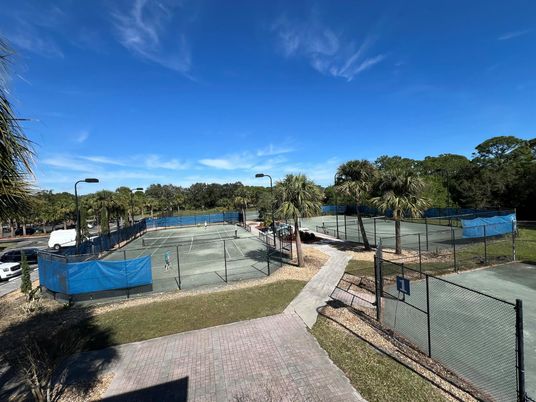 Exterior, Tennis Courts