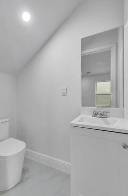 Bathroom, Interior, Marble, Recessed Lighting