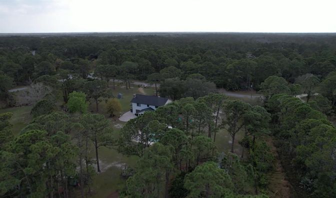 Exterior, Drone