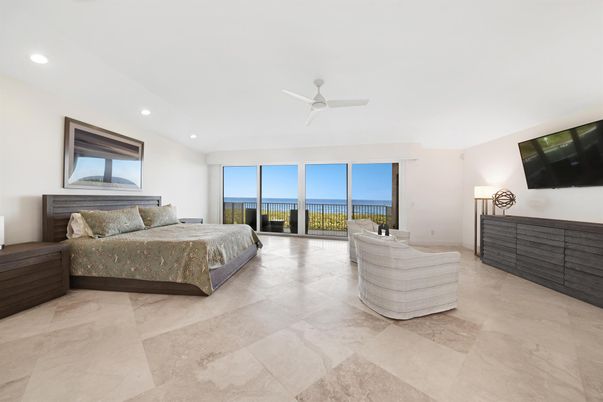 Bedroom, Interior, Recessed Lighting, Water