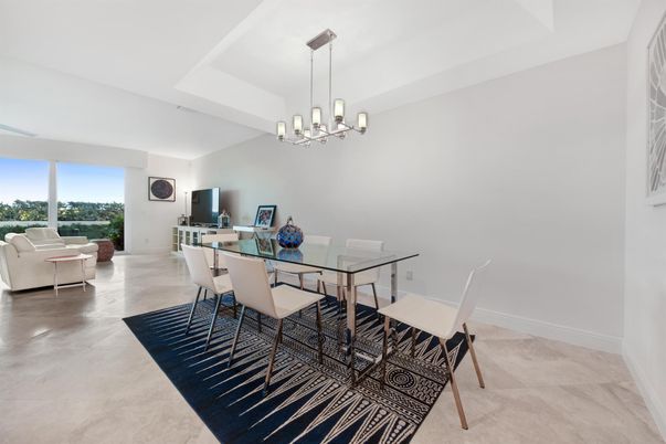 Dining room, Interior, Living room, Pendant Lights