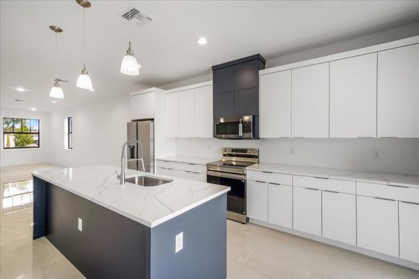 Interior, Kitchen, Pendant Lights, Recessed Lighting, Stainless Steel Appliances