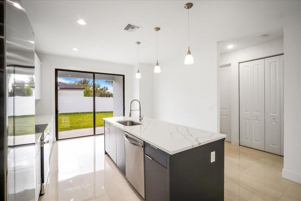 Interior, Kitchen, Pendant Lights, Recessed Lighting, Stainless Steel Appliances