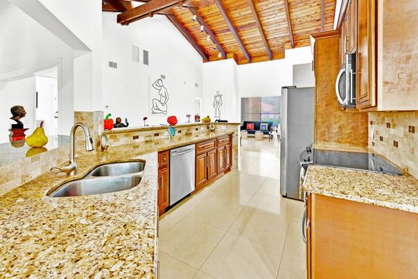 Interior, Kitchen, Wooden Beams, Wooden Ceilings