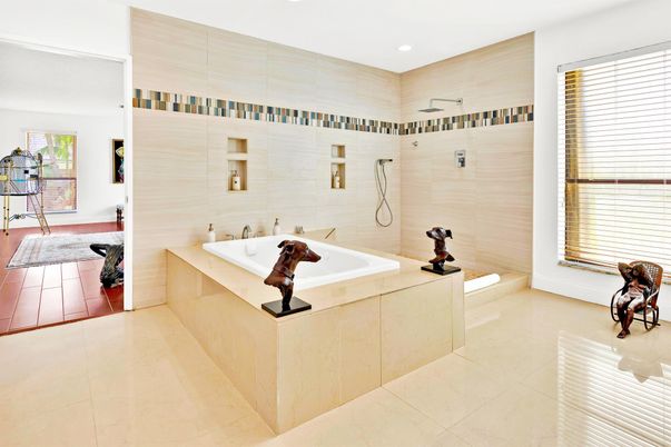 Bathroom, Interior, Recessed Lighting