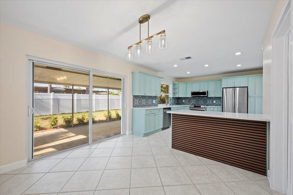 Interior, Kitchen, Pendant Lights, Recessed Lighting, Stainless Steel Appliances