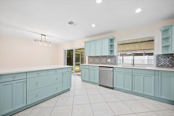 Interior, Kitchen, Pendant Lights, Recessed Lighting, Stainless Steel Appliances