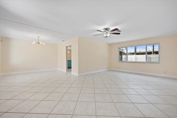 Chandelier, Empty room, Interior