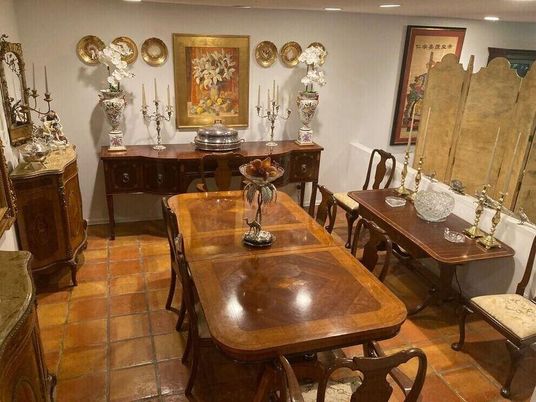 Dining room, Interior, Recessed Lighting