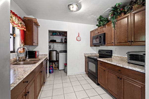 Interior, Kitchen, Washer