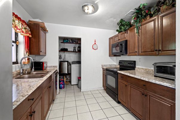 Interior, Kitchen, Washer