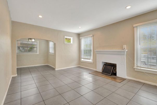 Empty room, Fireplace, Interior, Recessed Lighting