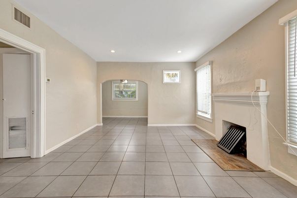 Empty room, Fireplace, Interior, Recessed Lighting