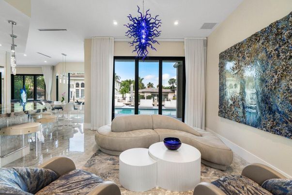 Interior, Living room, Pendant Lights, Recessed Lighting
