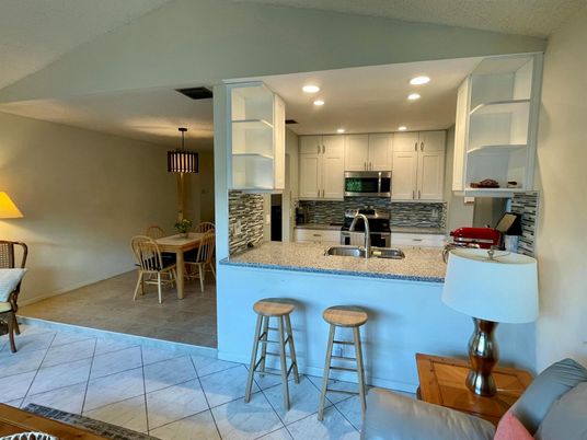 Dining room, Interior, Kitchen, Pendant Lights, Recessed Lighting