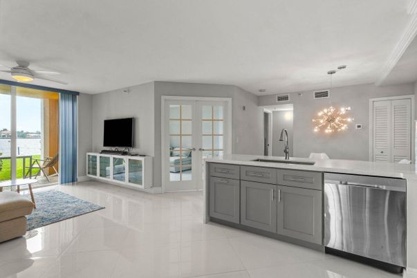 Interior, Kitchen, Pendant Lights, Water