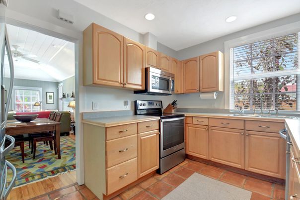 Dining room, Interior, Kitchen, Recessed Lighting