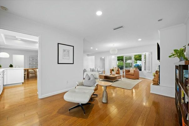 Dining room, Interior, Living room, Pendant Lights, Recessed Lighting, Wood Texture Flooring