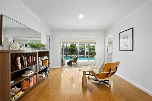 Interior, Recessed Lighting, Wood Texture Flooring