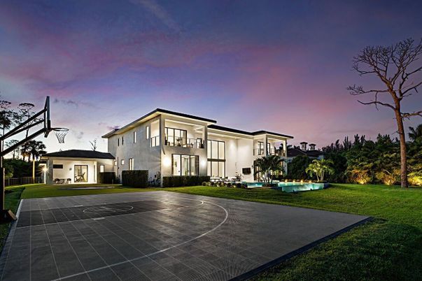 Backyard, Exterior, Pool