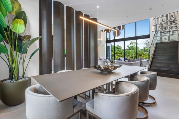 Dining room, Interior, Pendant Lights, Recessed Lighting