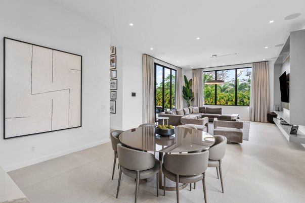Dining room, Interior, Living room, Pendant Lights, Recessed Lighting