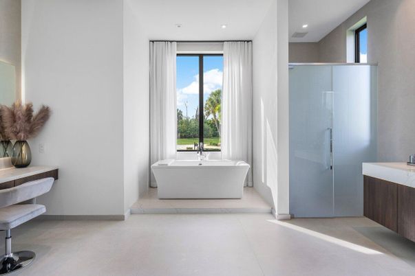 Bathroom, Free Standing Baths, Glass Shower, Interior, Recessed Lighting