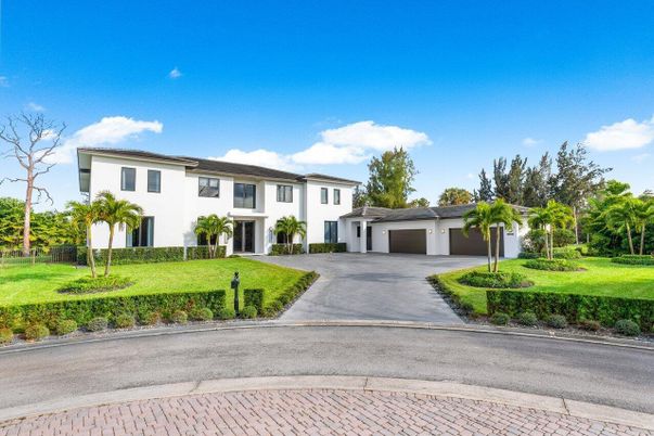 Attached, Backyard, Exterior, Facade, French Provincial