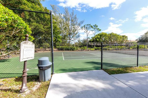 Exterior, Tennis Courts