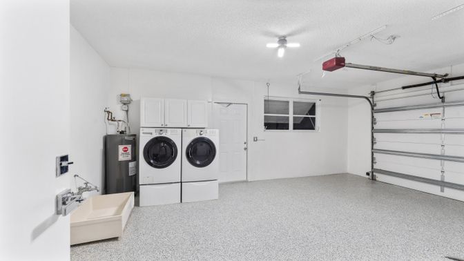 Garage, Interior, Utility Closets, Washer