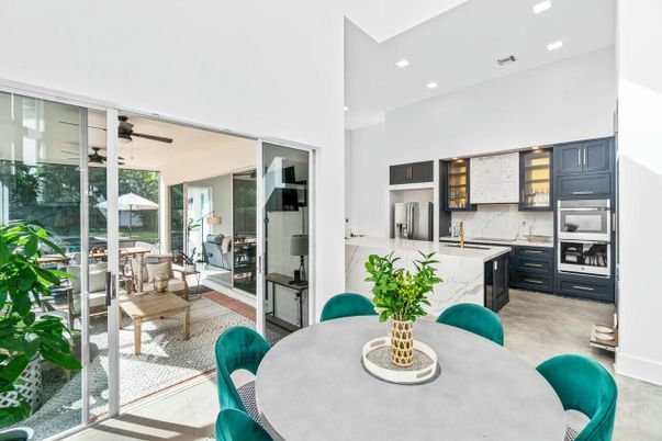 Dining room, Interior, Kitchen, Recessed Lighting, Stainless Steel Appliances