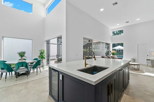 Dining room, Interior, Kitchen, Recessed Lighting