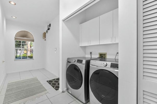 Interior, Recessed Lighting, Washer