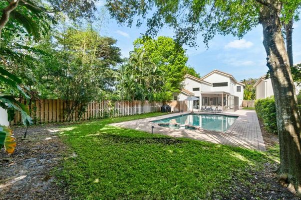 Backyard, Exterior, Pool
