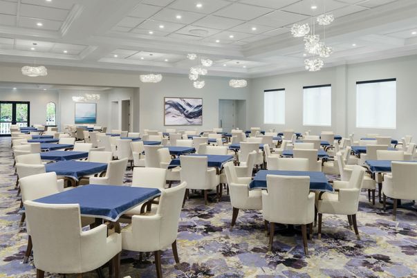 Dining room, Interior, Pendant Lights, Recessed Lighting