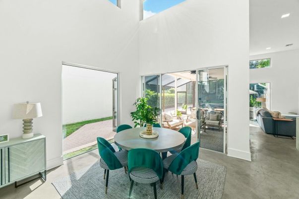 Dining room, Interior, Recessed Lighting